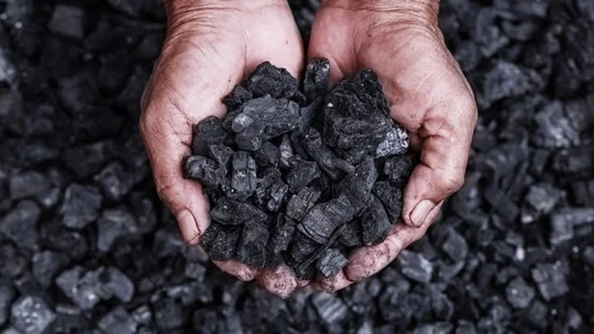 Raymond Mill Application in Petroleum Coke Grinding